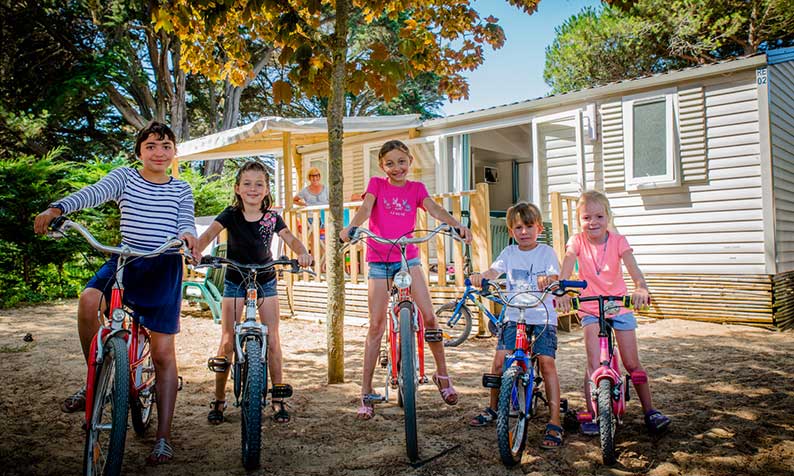 enfants vélo camping Varennes